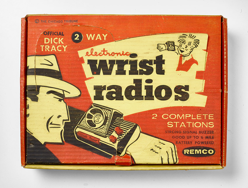 E__Radio, Dick Tracy Wrist Radios, 1955 Isaac Heller_850 W