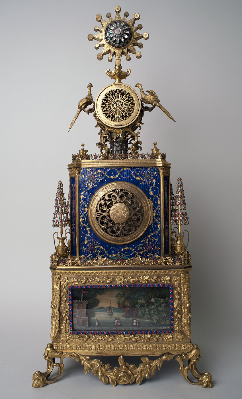14_Gran reloj de sobremesa de Guangzhou. (1765-1790) Medidas 85x36x25.5 cm. Nº inv. R.A. 358