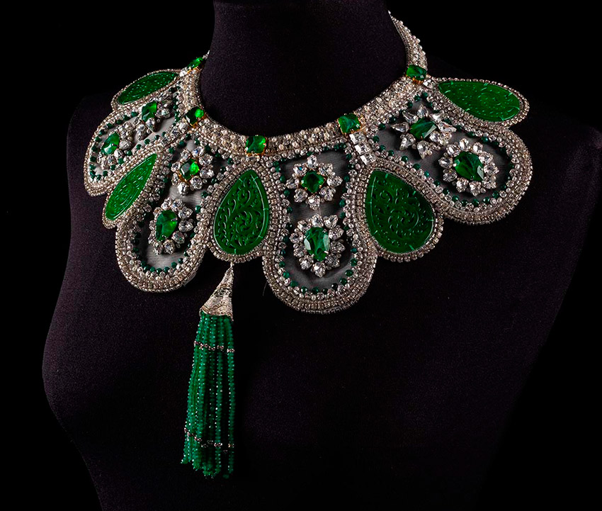 196. Necklace, luneville embroidery-by-Johan-Luc-Katt